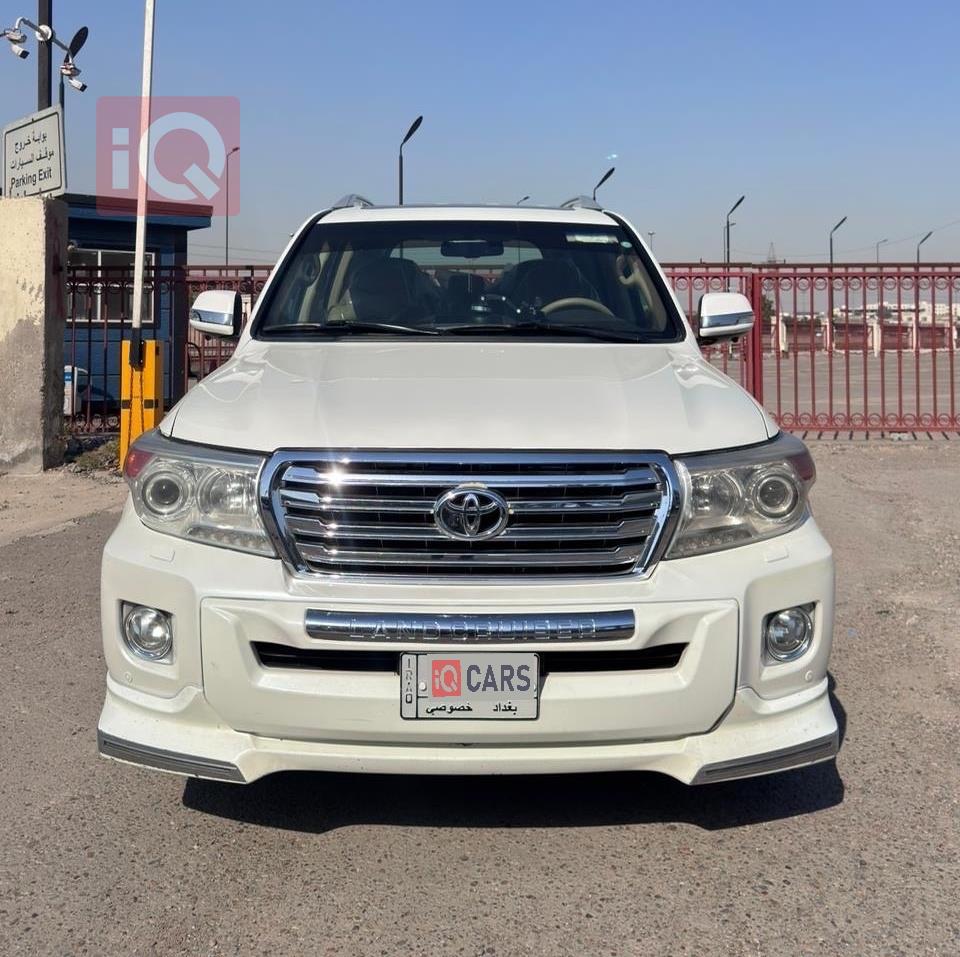 تويوتا لاندكروزر